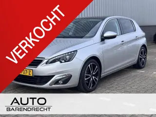 Peugeot 308 1.2 PureTech Allure Automaat | Panoramadak | Navigatie