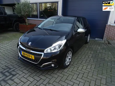 Peugeot 208 1.2 PureTech Signature
