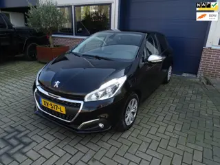 Peugeot 208 1.2 PureTech Signature