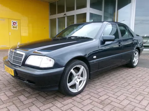 Mercedes-Benz C-Klasse 220 D (I.Z.G.ST.!) (bj 1997)