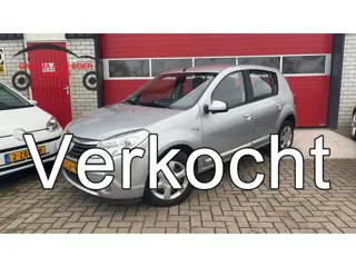 Dacia Sandero 1.2 Lauréate TREKHAAK / AIRCO / ELEK RAMEN / NL-AUTO