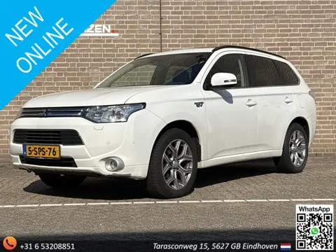 Mitsubishi Outlander 2.0 PHEV Instyle+ | Leder | Pano | Climate | Cruise | Navi | Camera | APK 11-20