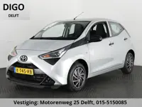Toyota Aygo 1.0 VVT-i X SILVERLINE FUN CARPLAY NAVI AIRCO.5 DRS .GARANTIE TOT 2031 !