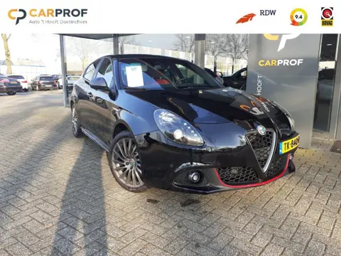 Alfa Romeo Giulietta 1.4 Turbo 170pk Multi-Air Super / PACK VELOCE / ROOD LEDER / STOELVERW. /