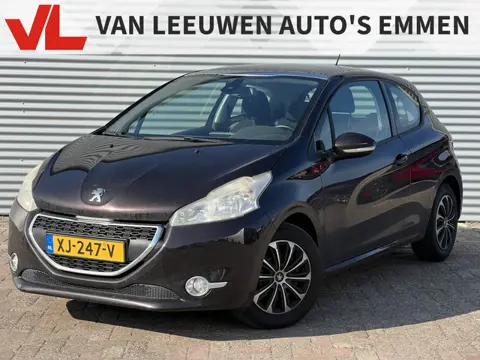 Peugeot 208 1.2 VTi Allure | Nieuw Binnen! | Panorama | Airco | Navigatie