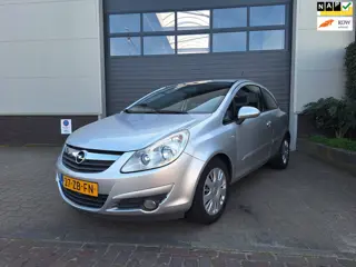 Opel Corsa | 1.2-16V Enjoy | Airco |