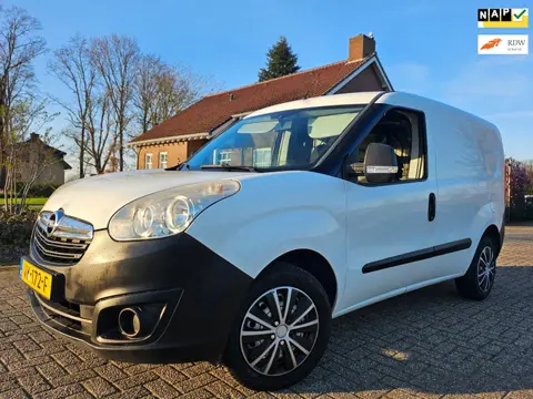Opel Combo 1.4i Benzine met Airco, Zijdeur, PDC, NAP !
