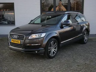Audi Q7 4.2 FSI quattro Pro Line+ 5+2 186.00km !!! Xenon Bose Navi