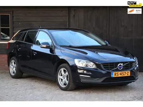 Volvo V60 1.5 T2 Polar Navigatie/Parkeersensor/Lmv/Cruise/Apk 01-2027