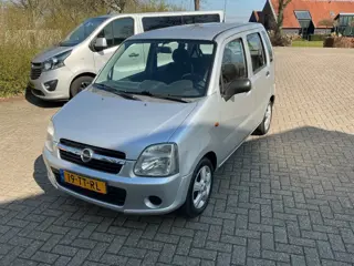 OPEL AGILA 1.2-16V ESSENTIA