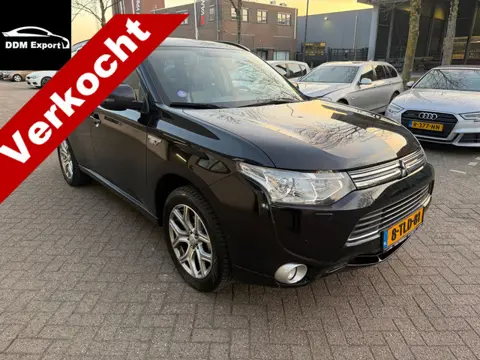 Mitsubishi Outlander 2.0 PHEV instyle (bj 2014, automaat)