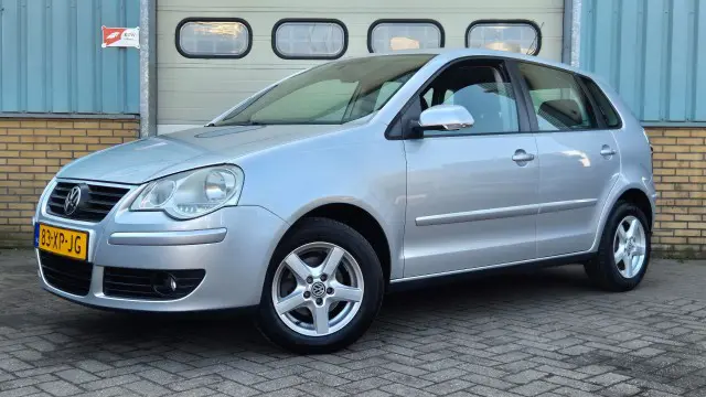 VOLKSWAGEN POLO 1.4-16V OPTIVE