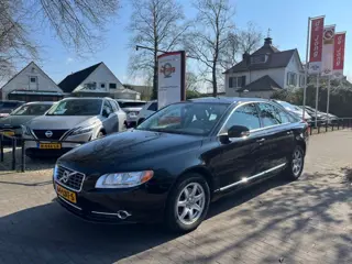 VOLVO S80 2.0 145PK / LEDER / NAVI / PDC / CRUISE CTR. / AIRCO-ECC / STOELVERW. / 16'' LMV