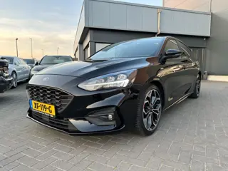 FORD FOCUS 1.0 EcoBoost ST-Line Navi. Camera stoelverw. Trekhaak 
