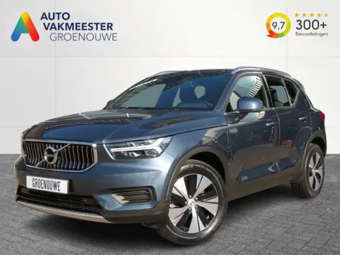 VOLVO XC40 1.5 T4 Recharge plug in / Camera  / Elec.achterklep / 19 Inch / BOVAG garantie