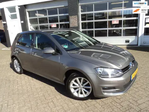 Volkswagen Golf 1.4 TSI Business Edition R Connected Stoelverw. PDC Cruise