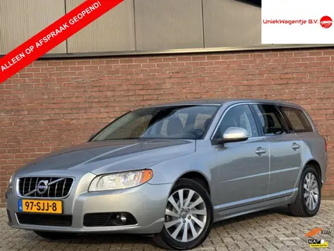 Volvo V70 1.6 T4 LIMITED EDITION | NL-AUTO! | DEALER OH!