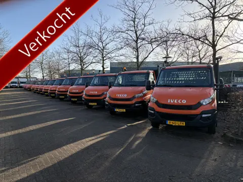 Iveco Daily 35C14 2.3 375 Laadklep 500kg Trekhaak 3500kg trekgewicht Airco 2-Persoons Open laadbak P