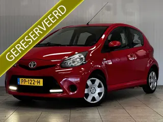 Toyota Aygo 1.0 VVT-i Comfort/ LED Dagrijverl./ 5-DRS/ AIRCO!/ Elek.Pakket/ C.V.Afstand/ Radio-CD+AU