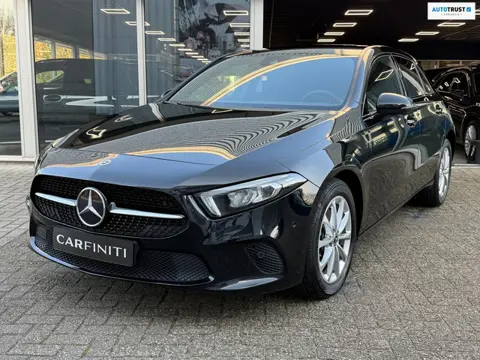 Mercedes-Benz A-klasse 250 e Luxury 218 Pk / Navi / Cruise / Camera / Sfeerverlichting / Camera / 17