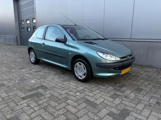 Peugeot 206 1.4 XT|Airco|Dealer onderhouden