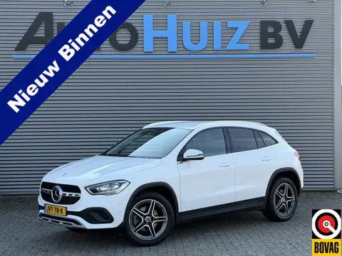 Mercedes-Benz GLA 250 e Style Trekhaak Stoelverwarming Dode Hoekassistent ACC Distronic 18 Inch