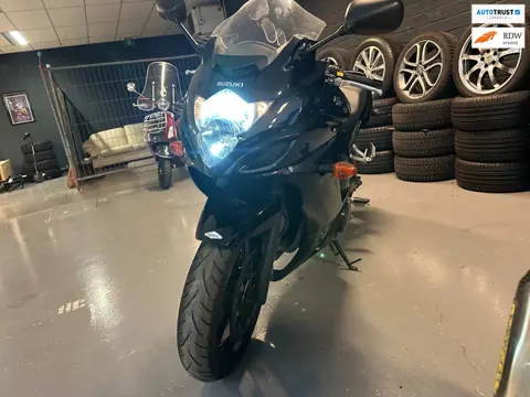 Suzuki Tour GSX 650 FA GSXR UITVOERING KM 19.854 ORI- NL SCHADEVRIJ