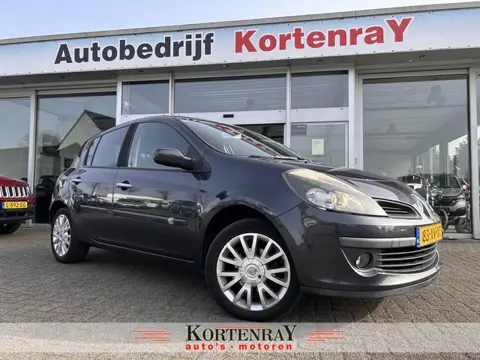 Renault Clio 1.6-16V Dynamique S .2e paasdag open van 10:30 tot 15:00 uur! nieuwstaat/auto airco/cru