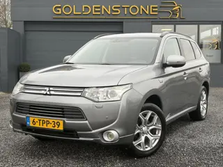 Mitsubishi Outlander 2.0 PHEV instyle 2e Eigenaar,Trekhaak,Navi,Camera,Clima,Cruise,Stoelverwarming,