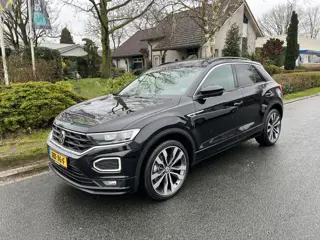 Volkswagen T-Roc 1.5 TSI 150PK DSG R-Line•Pano•Trekhaak