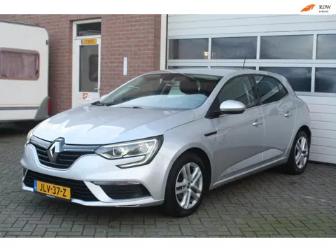 Renault MEGANE 1.5 Blue dCi Bose Airco, Navigatie, Car-Play, 5 Deurs, Nette Auto.