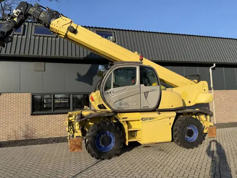 Manitou MRT 2540 Plus Privilege ST4 (bj 2015)