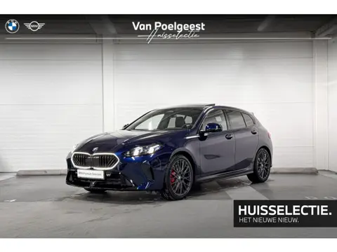 BMW 1 Serie 120 | M-Sport Pro | Innovation Pack | Driving Assistant | Harman/Kardon | Panoramadak | 