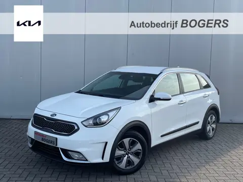 Kia Niro 1.6 GDi Hybrid DynamicLine Navigatie, Climate Control, Cruise Control, Afn.Trekhaak, Achter