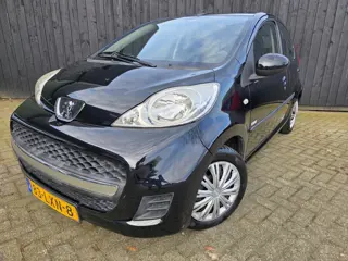 Peugeot 107 1.0-12V XS (bj 2010)