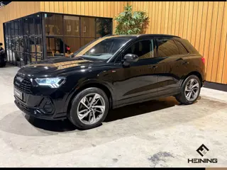 Audi Q3 45 TFSI e S edition Black edition. Trekhaak. Navi. 19 inch. Camera.