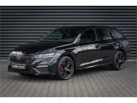 Škoda Octavia Combi RS iV PHEV Business -Matrix- stoelverwarming