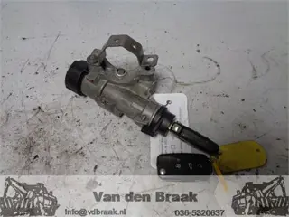 Volkswagen Polo 2009-2014 Contactslot