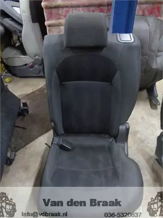 Nissan Qashqai+2 2010-2014 Stoel 2e rij links