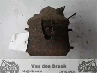 Volkswagen Caddy 2004-2010 Remklauw links voor