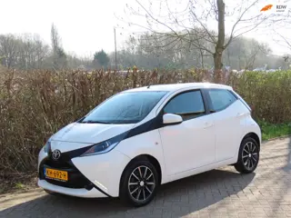 Toyota Aygo 1.0 VVT-i x-wave *Camera *Cruise *MultiMedia scherm