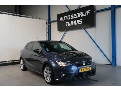 Seat Ibiza 1.0 TSI FR Business Intense Automaat - N.A.P. Airco, Cruise, PDC, Navi, Carplay, Camera.