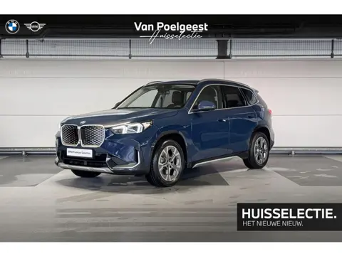 BMW iX1 eDrive20 Pure Edition 67 kWh | xLine | Premium Pack | Trekhaak | Huisselectie