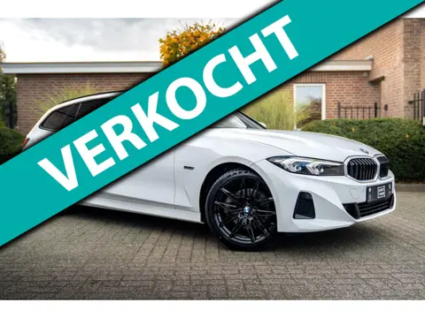 BMW 3-serie Touring 320e MY 2023 204 PK 1e Eig Dealer o.h Stoelverwarming Carplay LED Head-Up 19'