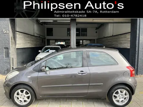 Toyota Yaris 1.3 VVTi Sol Automaat (bj 2008)