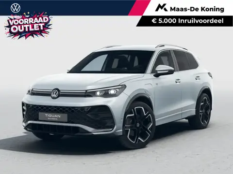 Volkswagen Tiguan R-Line Edition 1.5 eHybrid 204 PK 6 versn. DSG · Achteruitrijcamera · Draadloze te