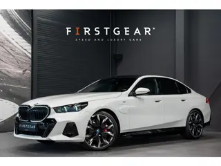 BMW 5-serie 550e xDrive *M-Sport Pro / Bowers & Wilkins / Panorama / Stoelventilatie / HUD / Surroun