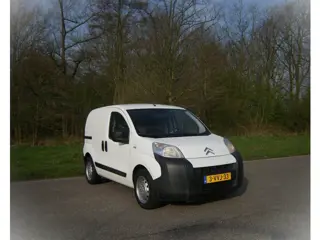 Citroen Nemo 1.4 . Benzine . Airco . Schuifdeur . MARGE . Elec ramen en spiegels . enz