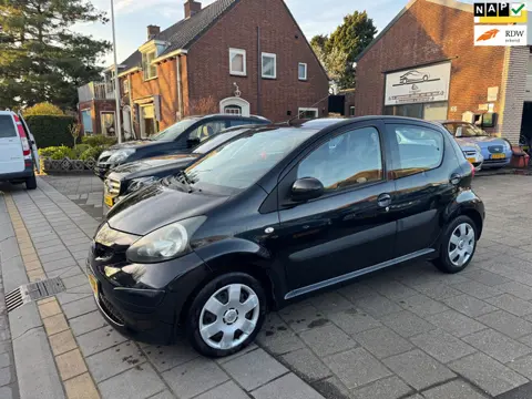 Toyota Aygo 1.0-12V + | Automaat