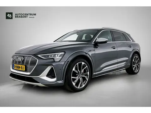 Audi E-tron S quattro 95 kWh (NL-auto, Trekhaak, Camera, StoelV, Carplay/ Android, PDC V+A, Adapt Cr